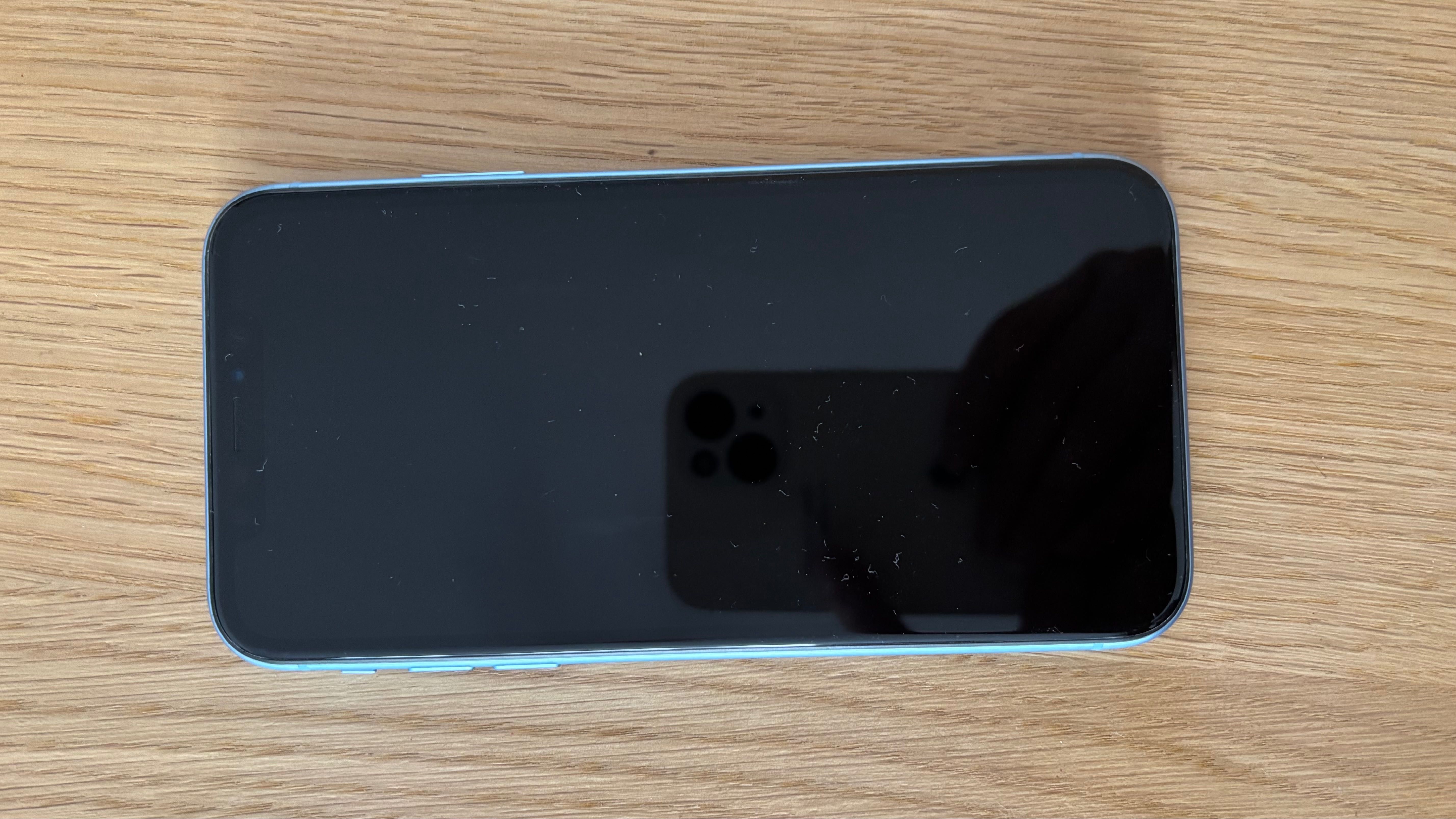 iPhone XR, 64GB, Blue, baterie 81%