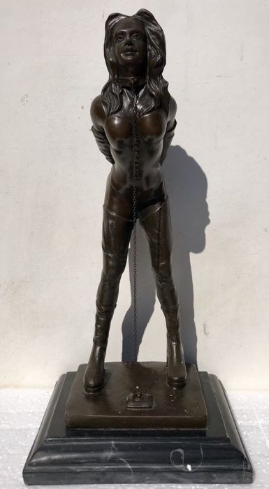 Statuetă Bronz *** vintage / antic / retro ***