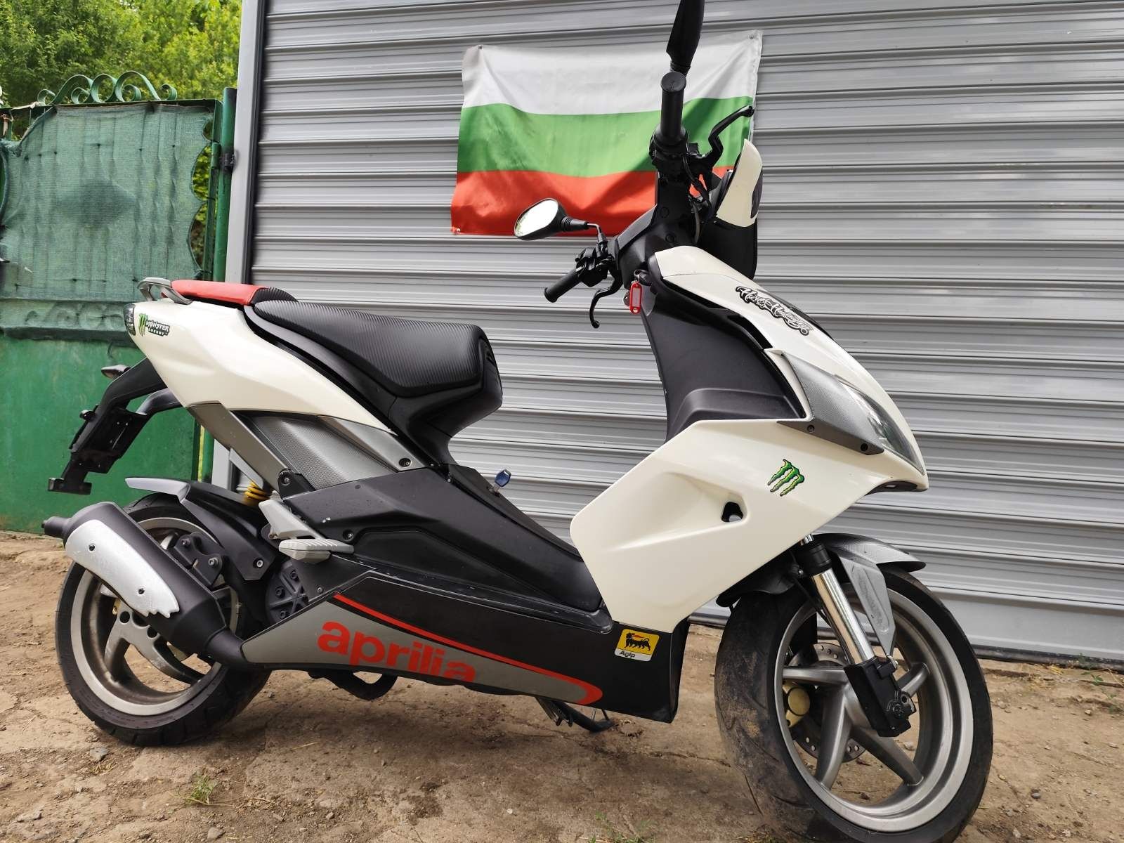 Апеилия ср фактори.Aprilia sr factory