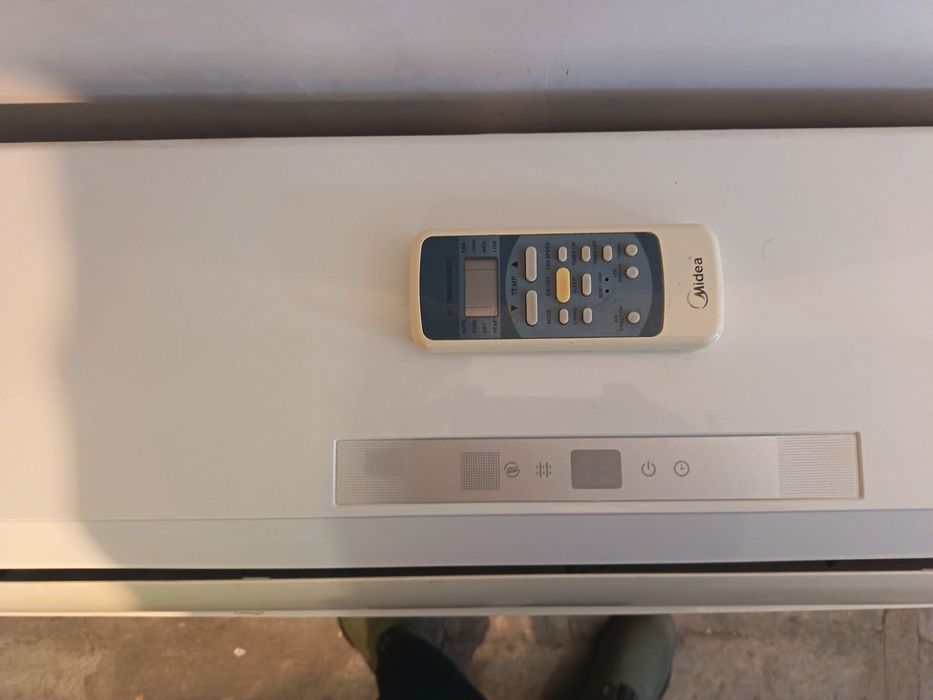 Климатик Midea 12