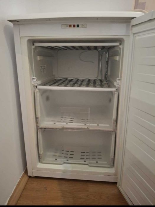 Vand congelator Arctic cu 3 sertare
