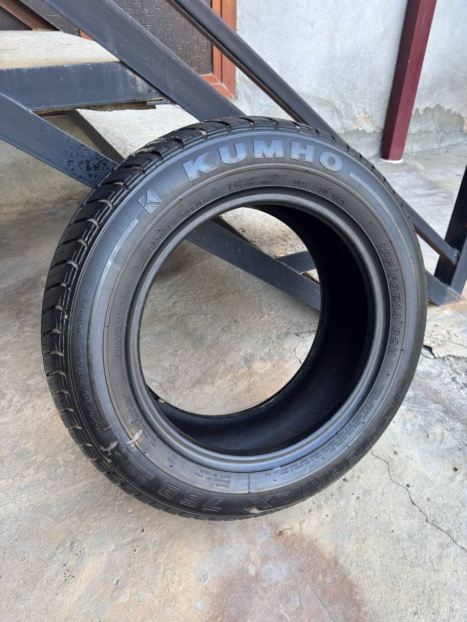 Продаю оригинальные шины kumho