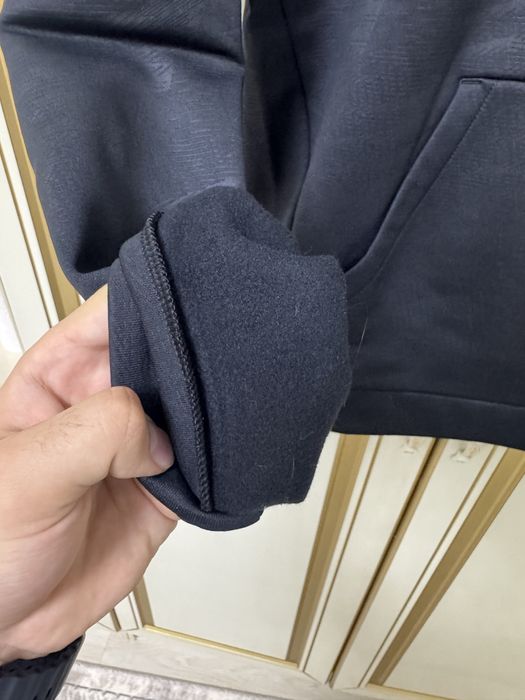 New Balance чёрное худи — оригинал, новое