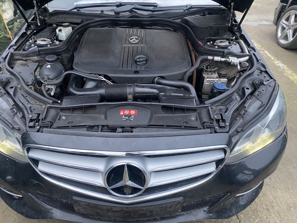 Bară față completă Mercedes W212 cu defect