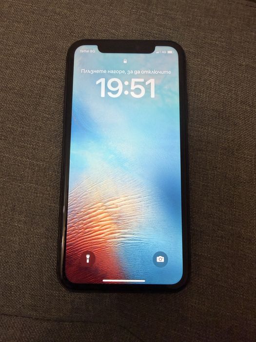 Iphone 11 64GB с кутия