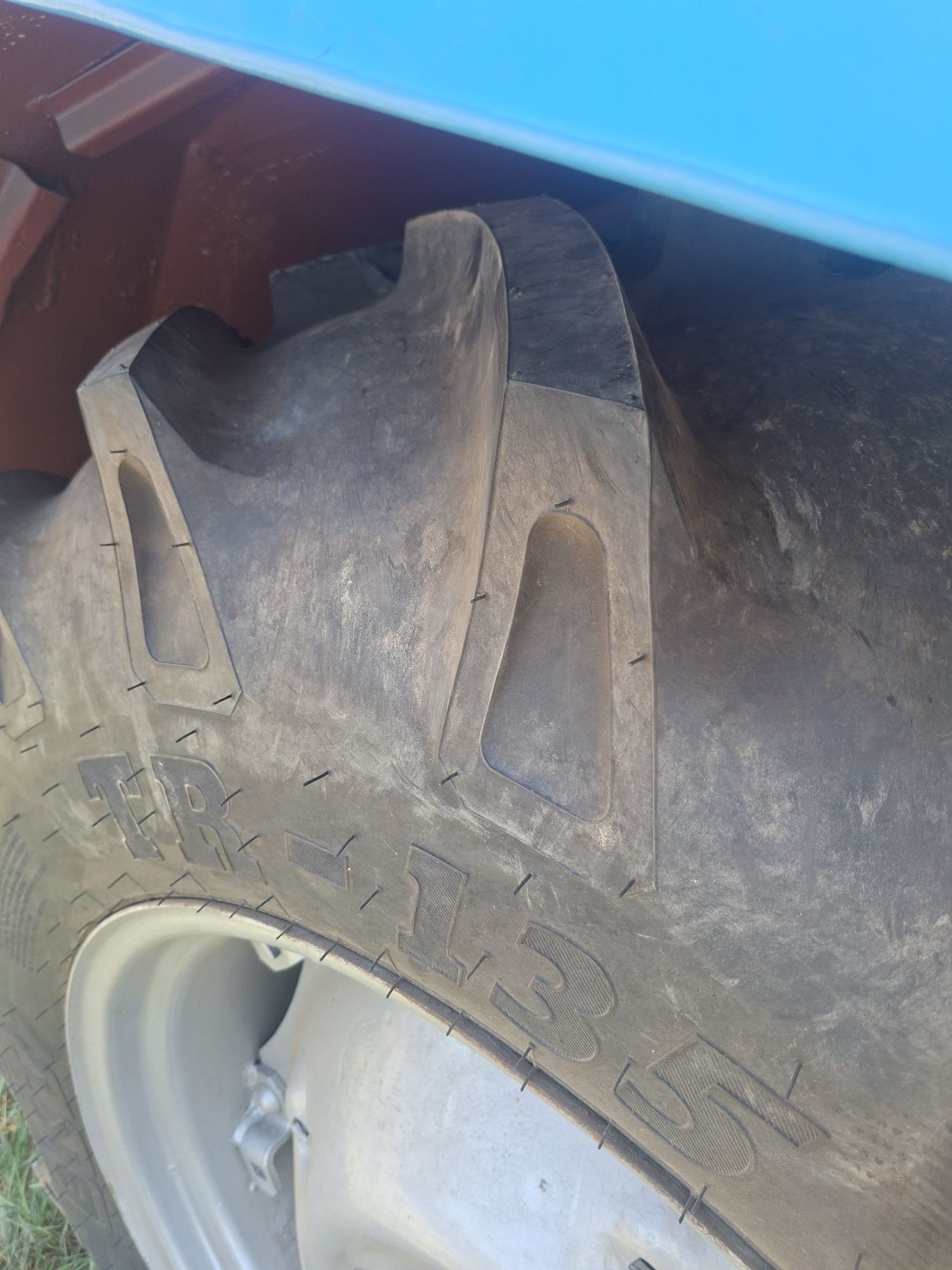 Vand Tractor Universal U 550.