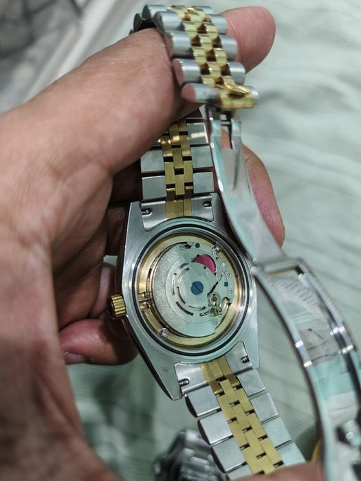 Rolex Механические часы Ролекс
Ремешок железный 
Стекло минеральные 
К