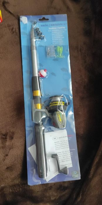 Undiță cu accesorii