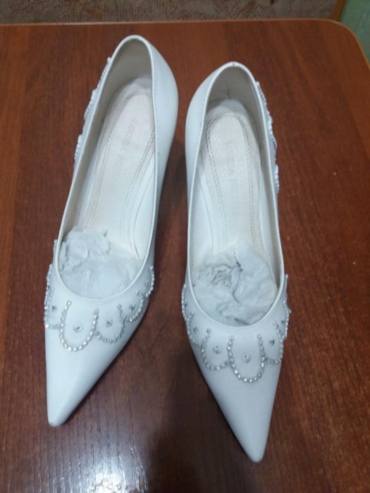 Продам свадебные туфли размер 37