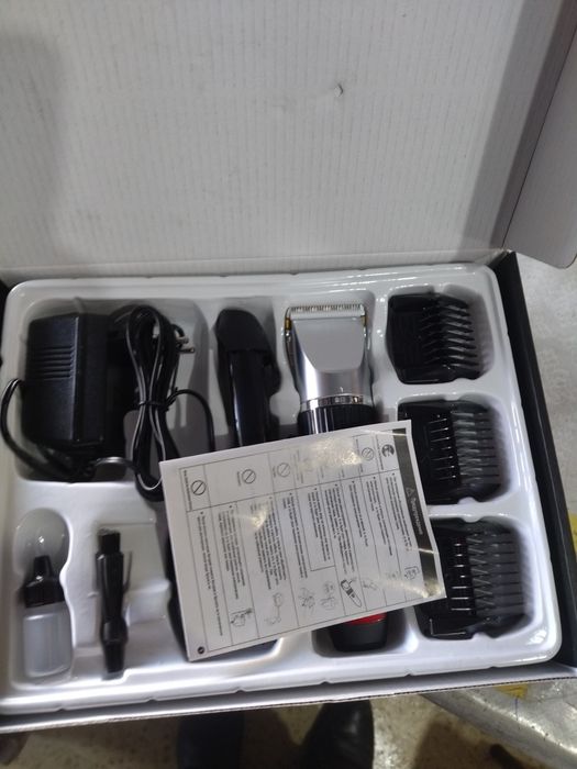 Машинка для стрижки волос