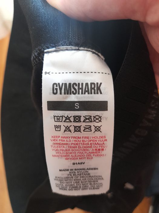 GYMSHARK  Nike дамски клин и тениска S- M размер.