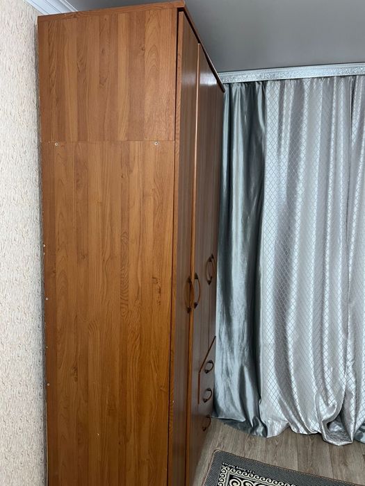 Продаю шкаф          .