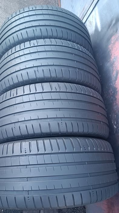 245/40/19 Michelin Дот 3522