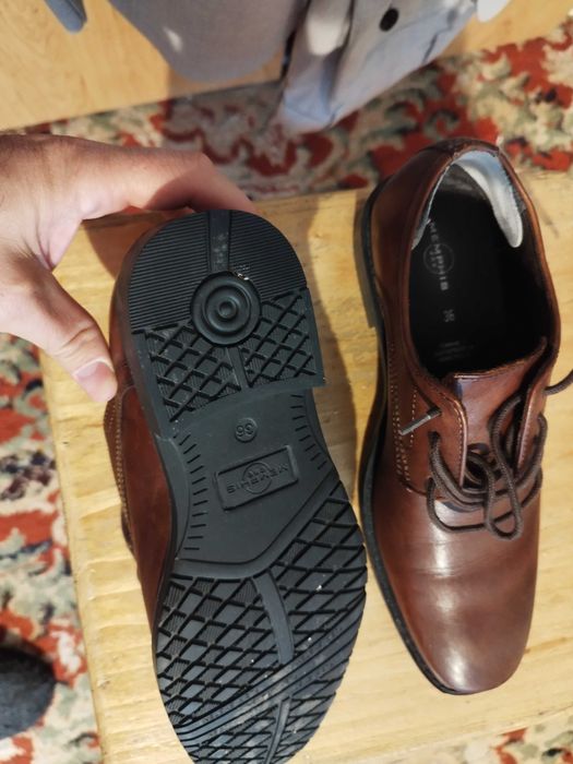 Pantofi piele maro Memphis că noi