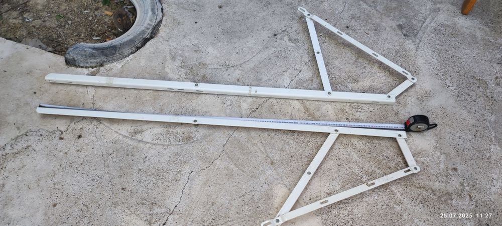 Мебель и запчасти.