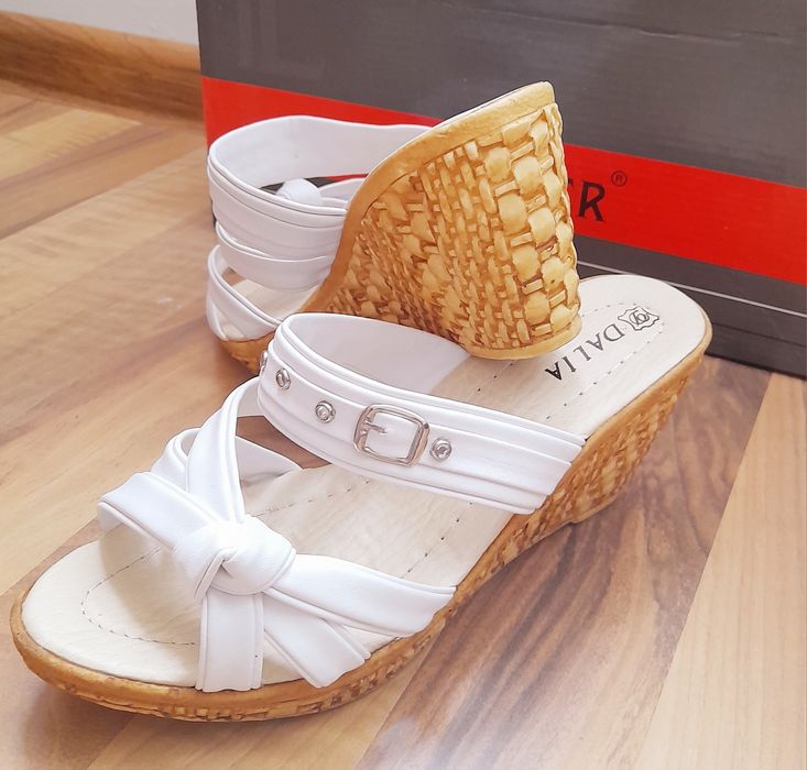 Дамски чехли 36 номер  и Дански проленти обувки 36н.