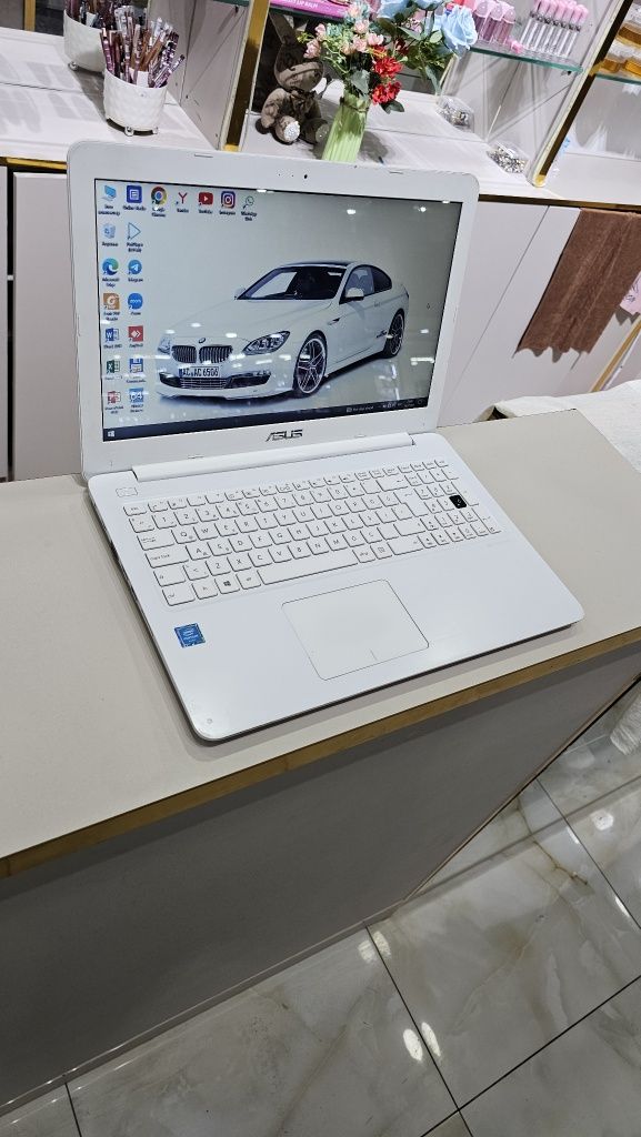 234 мингдан Белый ASUS это снежная королева мечта каждого человека️