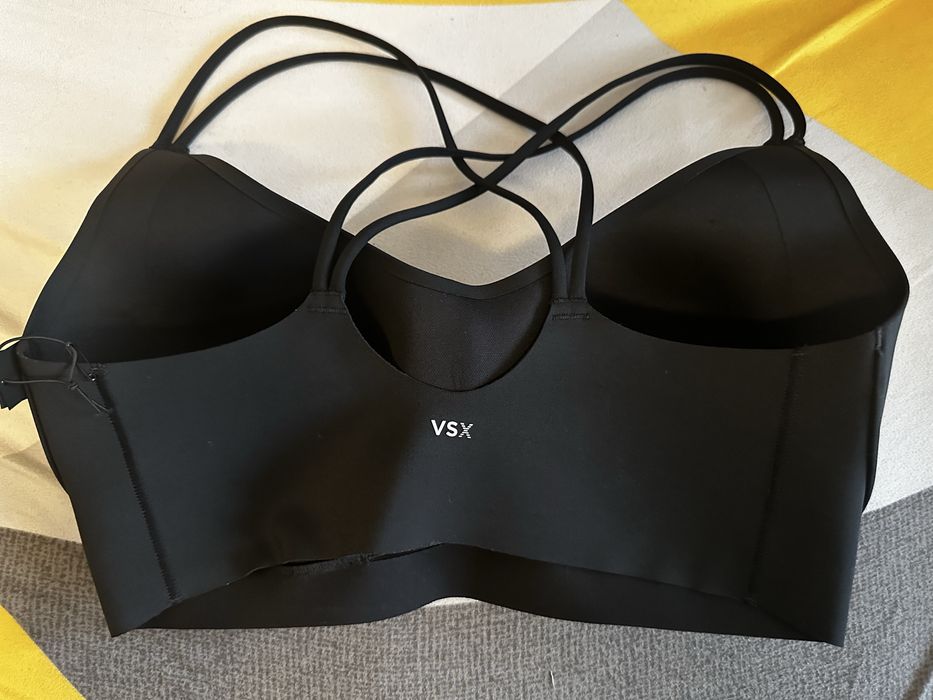 Спортен сутиен Victoria secrets