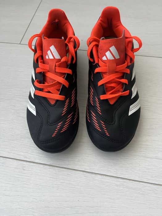 Футболни стоножки Adidas predator