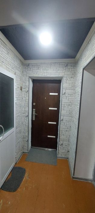 Кв 1 комнатная с ремонтом.