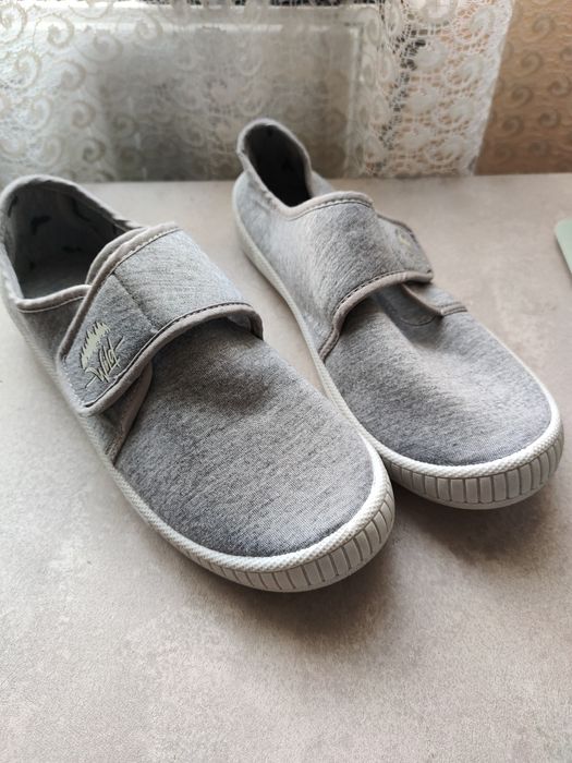 Обувки за момче 32 номер