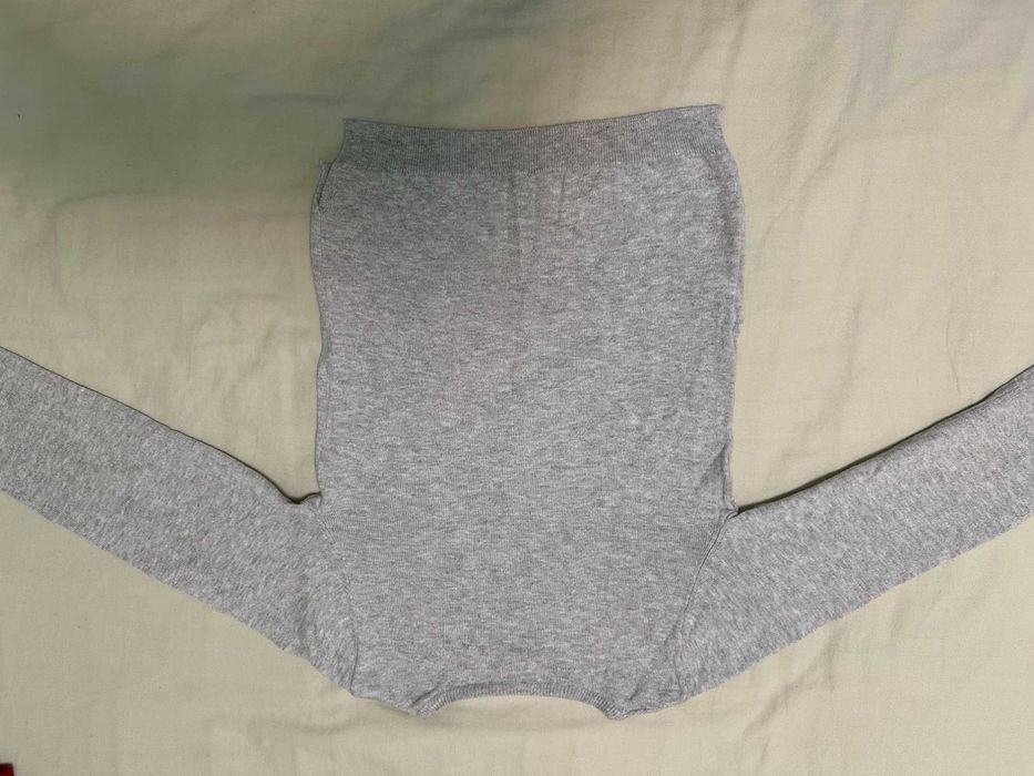 Красива коледна блуза на H&M за момиченце