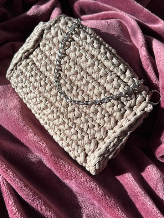 Ръчно плетена дамска чанта