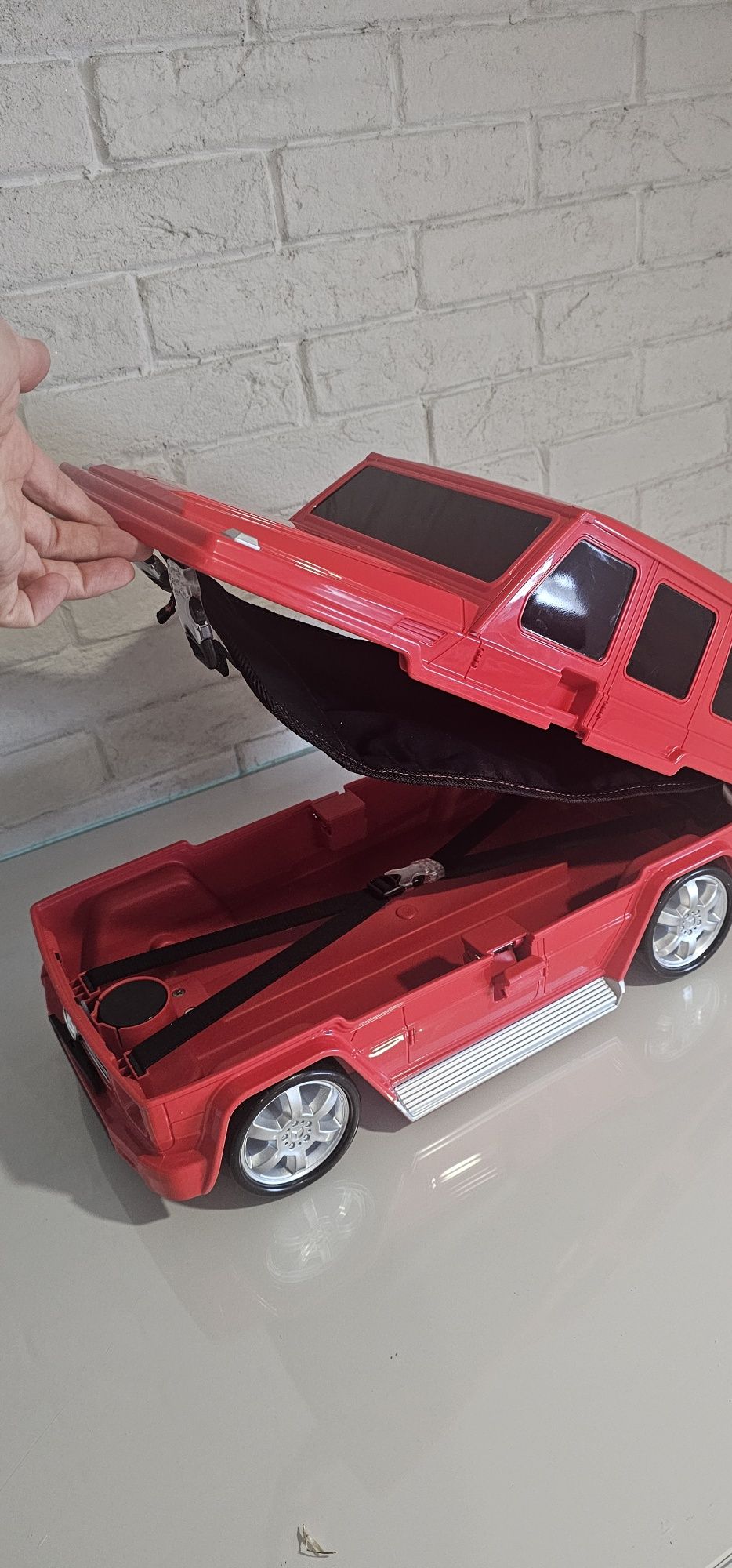 Детски куфар с колелца Mercedes-Benz G-Class