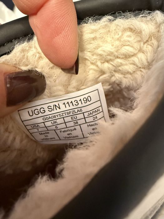 UGG НАЛИЧНИ 37,38,39,40  89лв без кутия