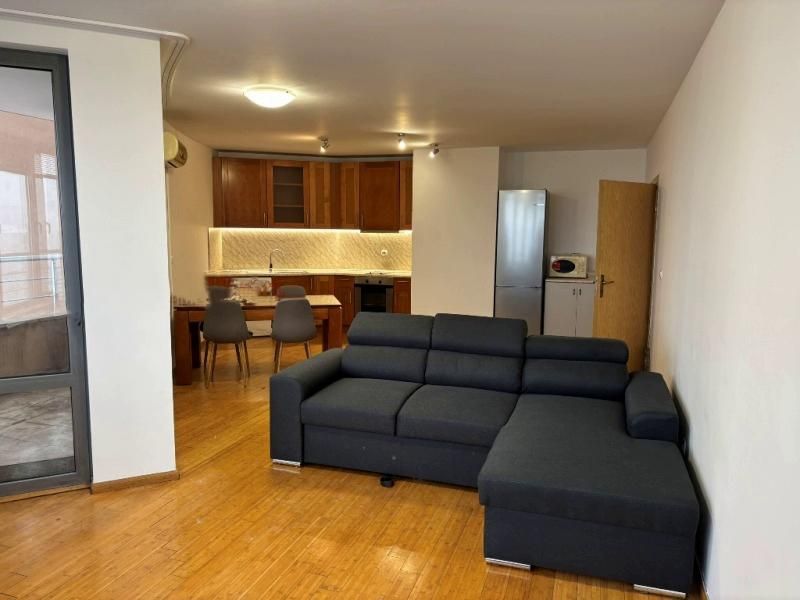 Дава се под наем Двустаен апартамент в София, Изток - 95 кв.м за 900 € - Снимка #1