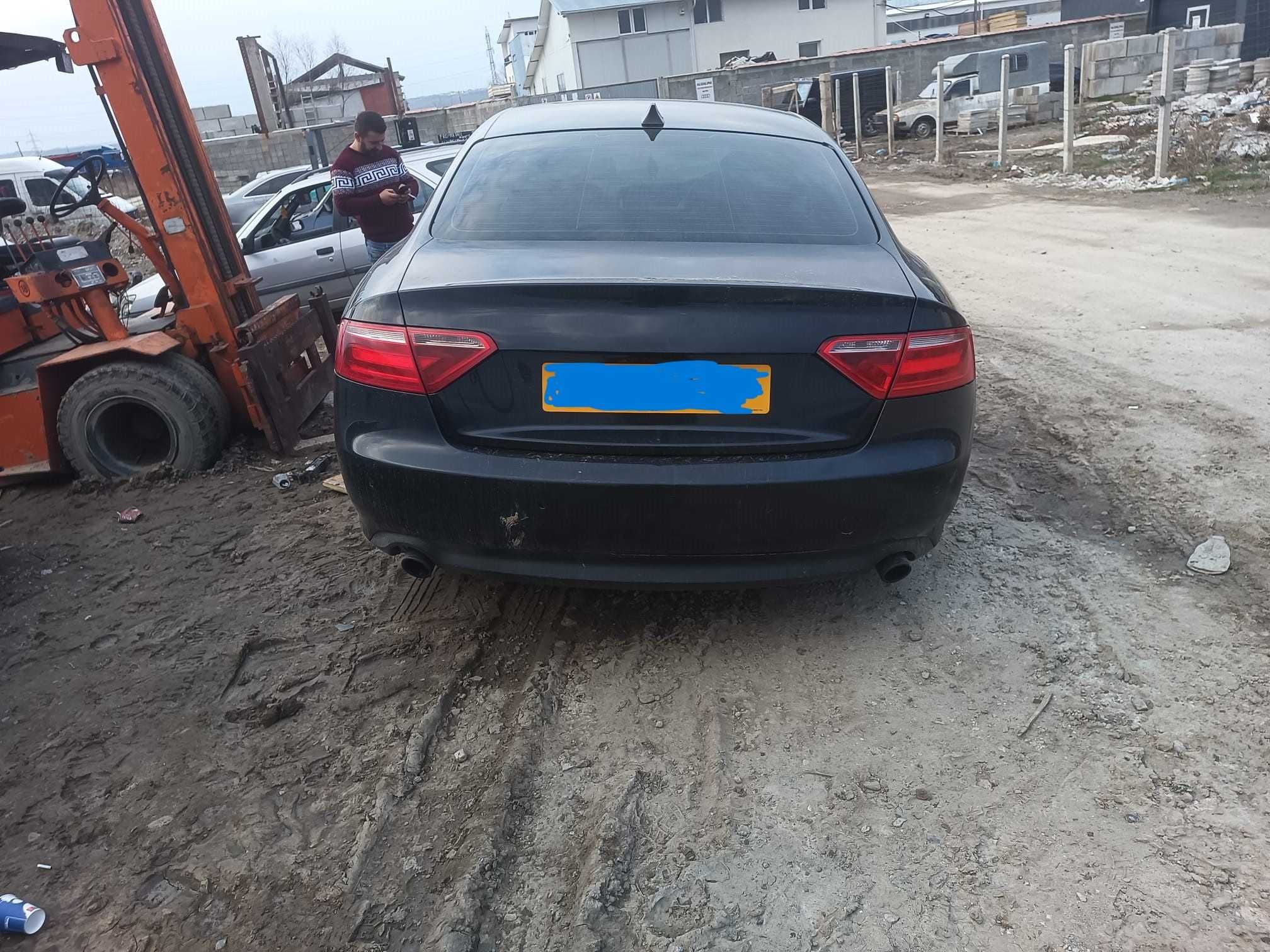 Dezmembrez Audi a5 an 2009 2.7 tdi cod motor CANC