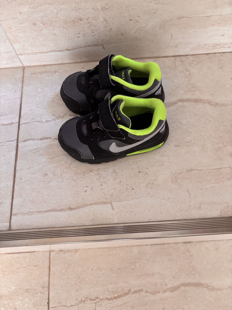 Детски маратонки Nike