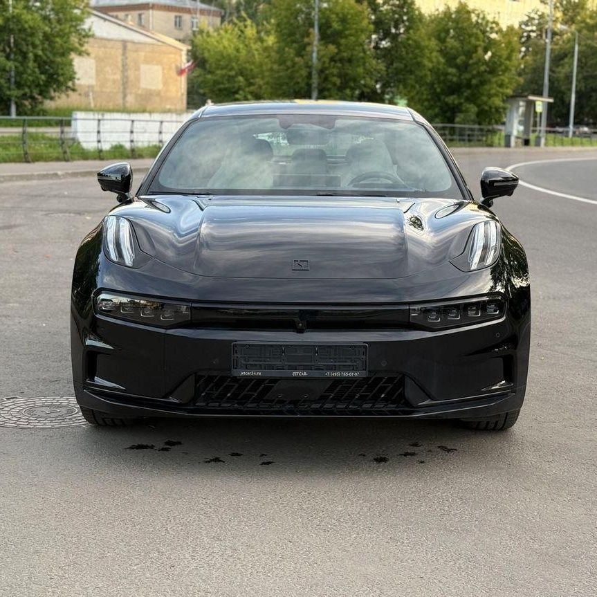Zeekr 001 4WD 3,8 сек 2023