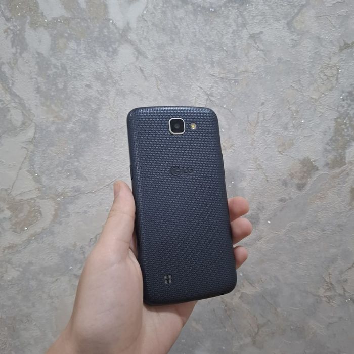 Продам Телефон LG K4 LTE 8 ГБ