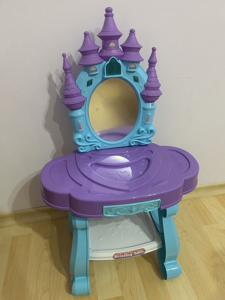 Играчка тоалетка за момиче
