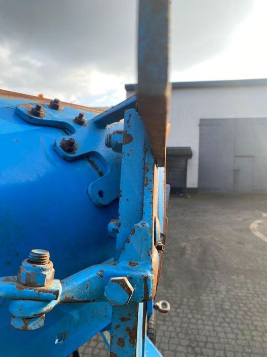 Lemken europal 7 4+1 Sotiladi