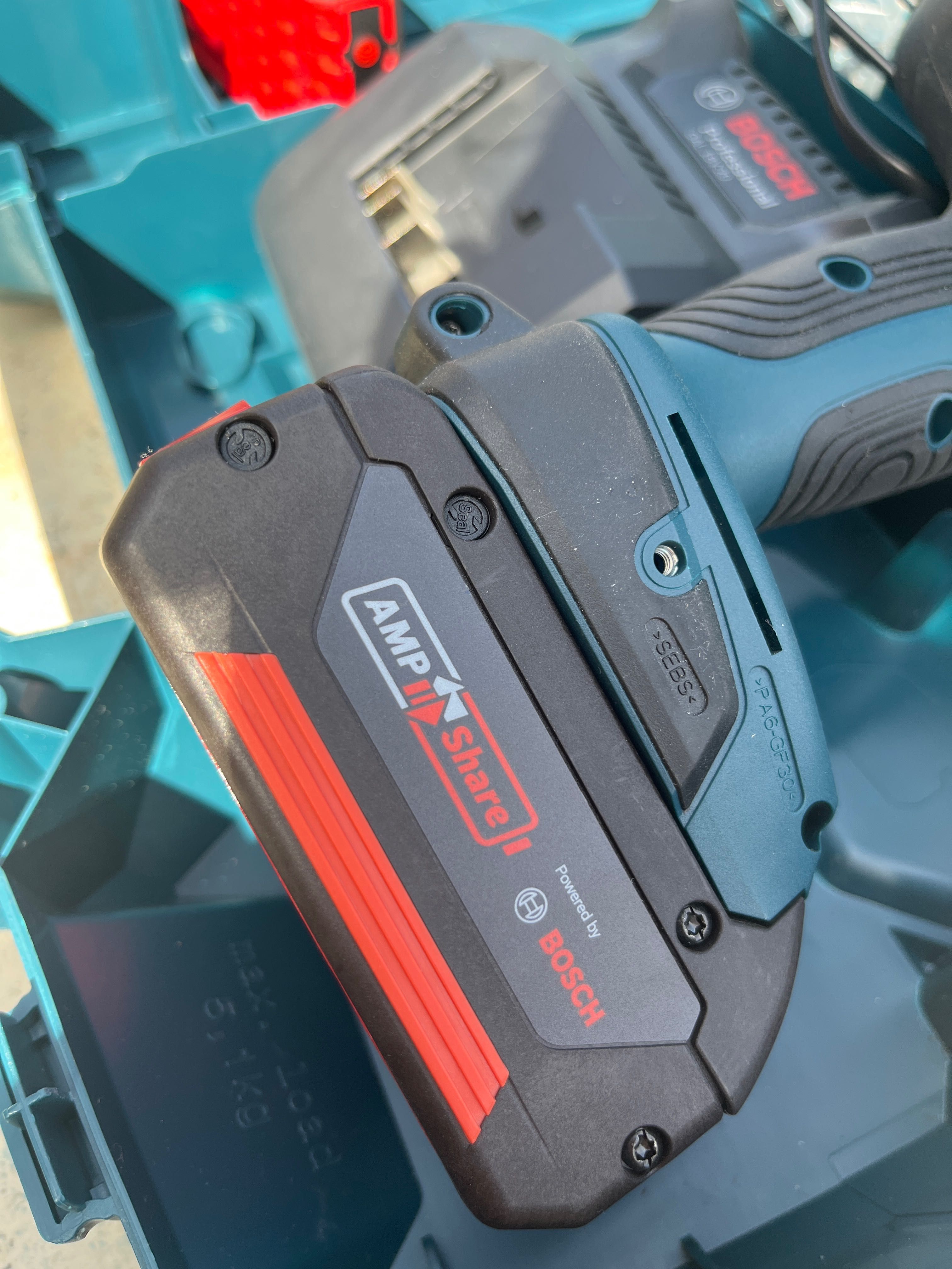 Bosch GSR 18v-28