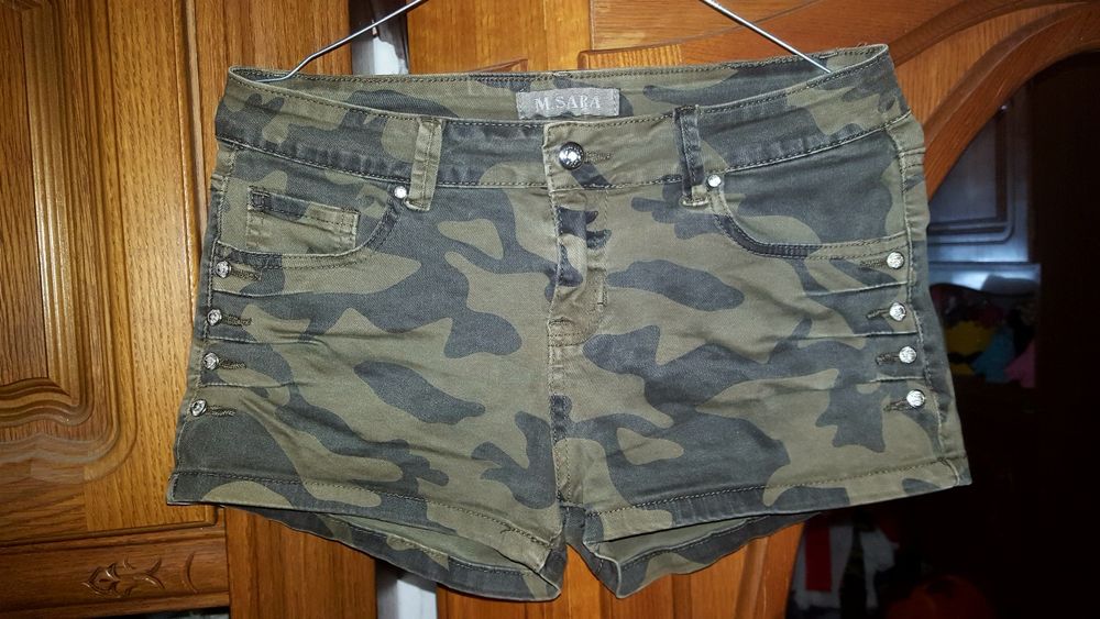 îmbrăcăminte combat