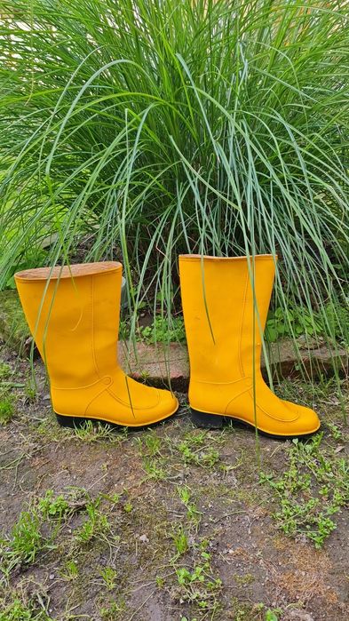 Cizme de guma Dermatina nr 37 , anii 70 80, comunism, colectie