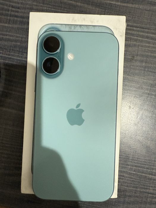 Iphone 16 256gb sim+esim идеальное 100% аккумулятор