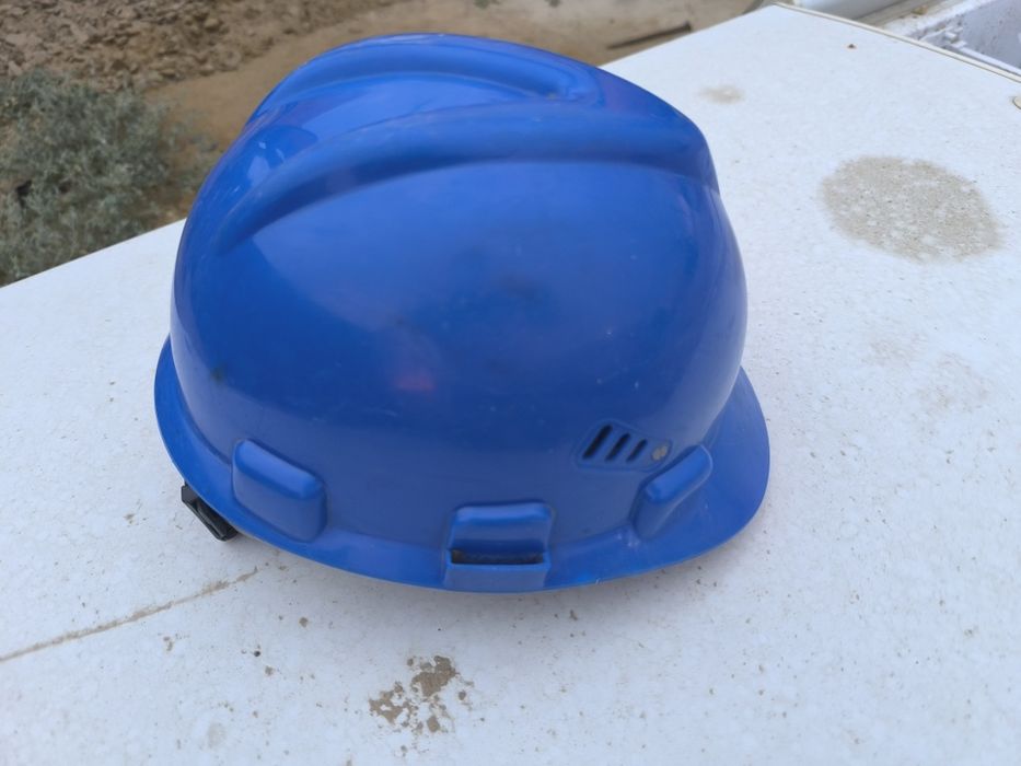 Каска строителный