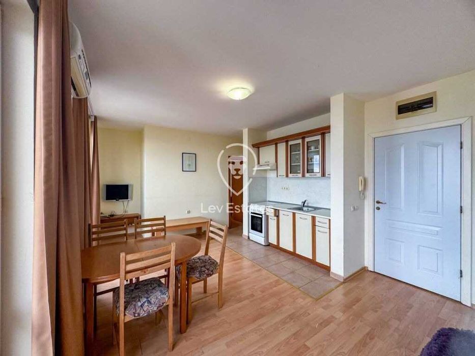 Продава се Тристаен апартамент в Бургас, Сарафово - 100 кв.м за 890 €/кв.м - Снимка #5