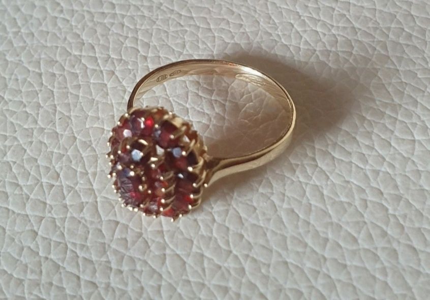 Inel aur 14K cu granat