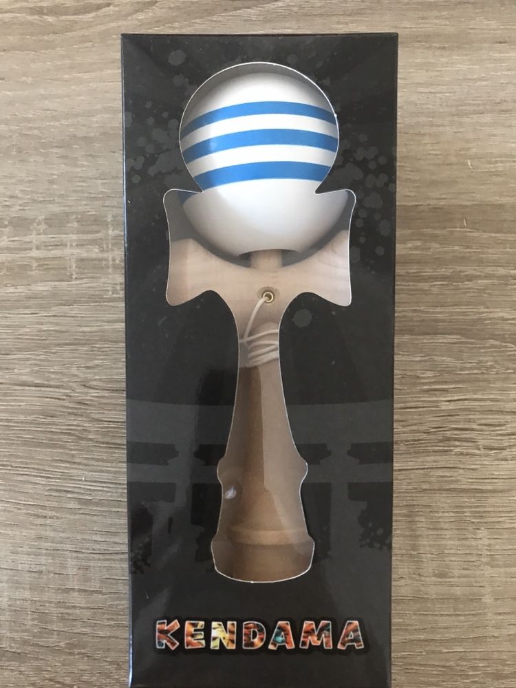 Vand joc kendama nou la cutie