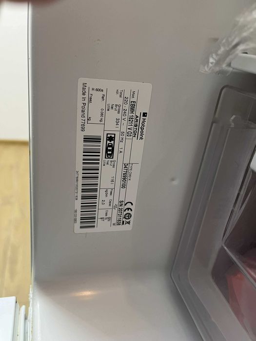 Хладилник INDESIT Hotpoint Ariston, модел EBMH 18321 V O3