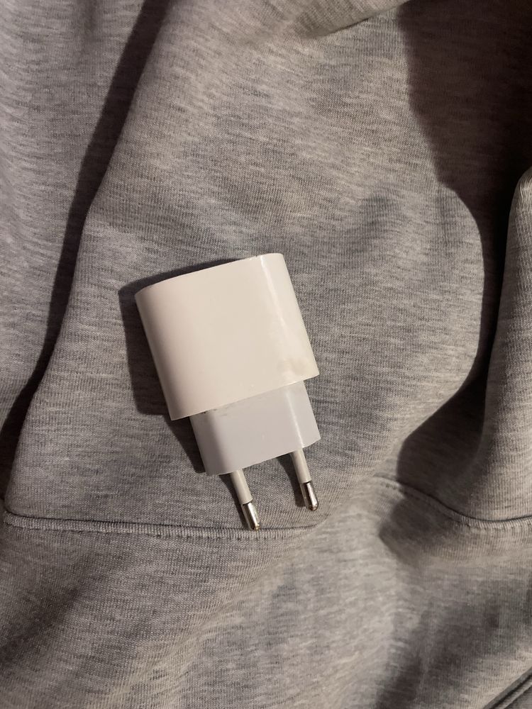 Оригинален Адаптер за Iphone 20 W