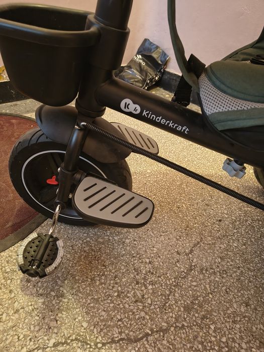 Триколка KIKAA BOO.