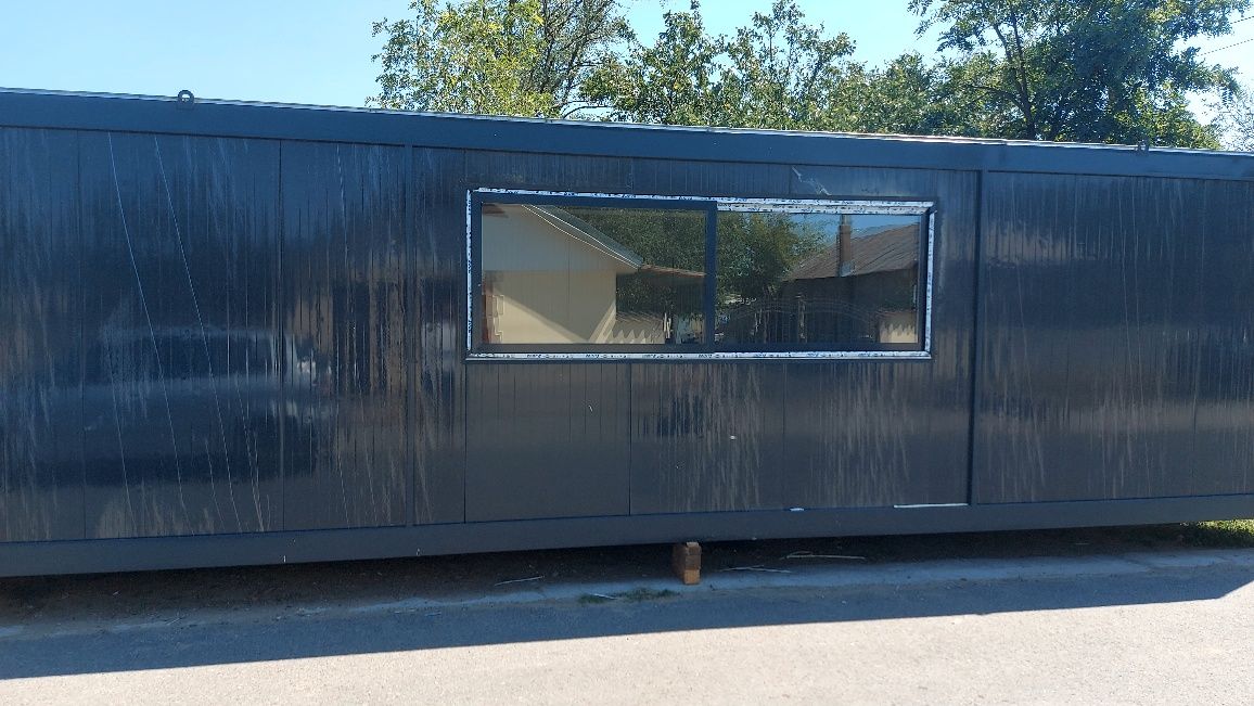 Vand container cu terasa