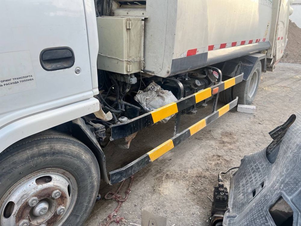 Isuzu 90 370 VAA  2017yil