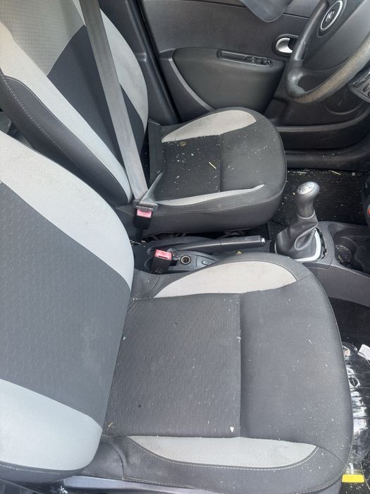 Renault Clio avariat/ accidentat/ pt. Dezmembrare /dezmembrari
